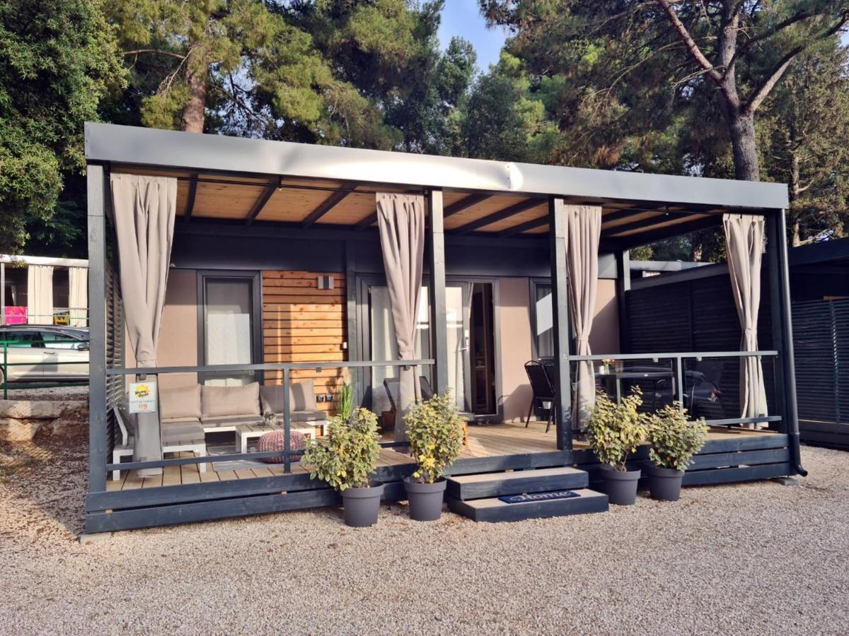 Hemy Casa - Lux Mobile Homes Rovinj Exteriör bild