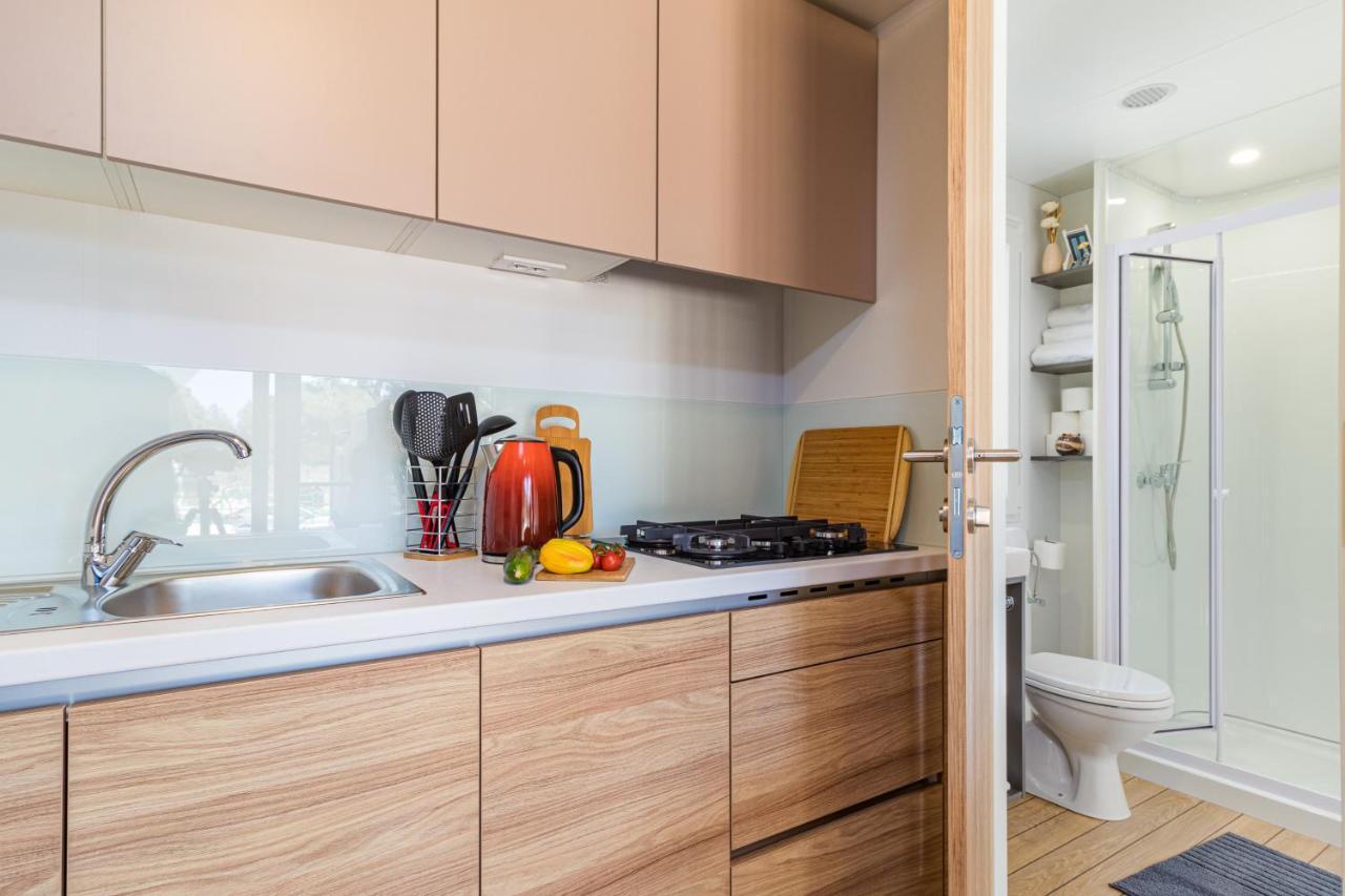 Hemy Casa - Lux Mobile Homes Rovinj Exteriör bild
