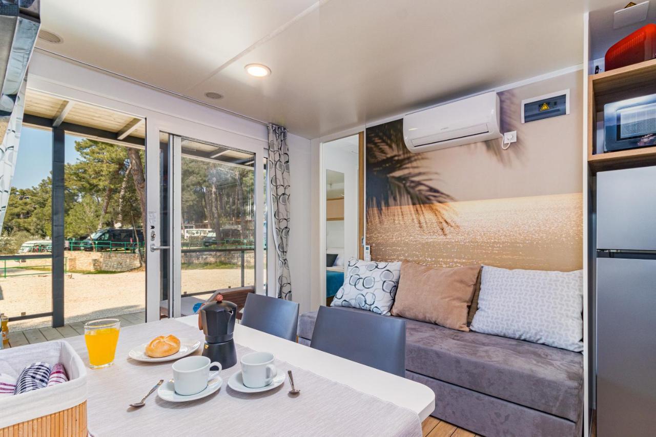 Hemy Casa - Lux Mobile Homes Rovinj Exteriör bild